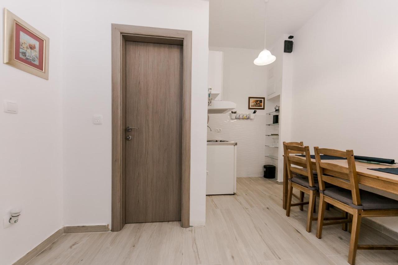 Palomia D Apartment Split Exterior photo