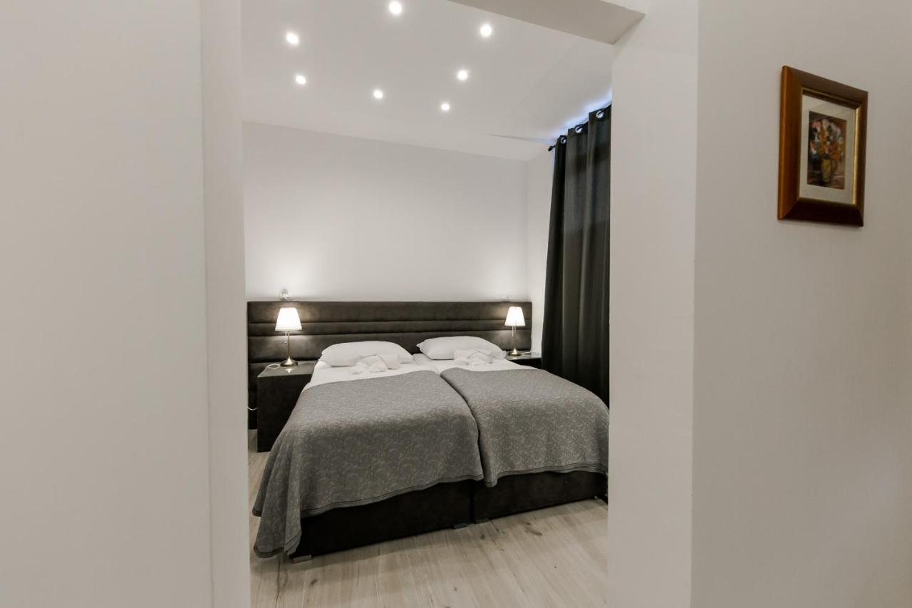 Palomia D Apartment Split Exterior photo